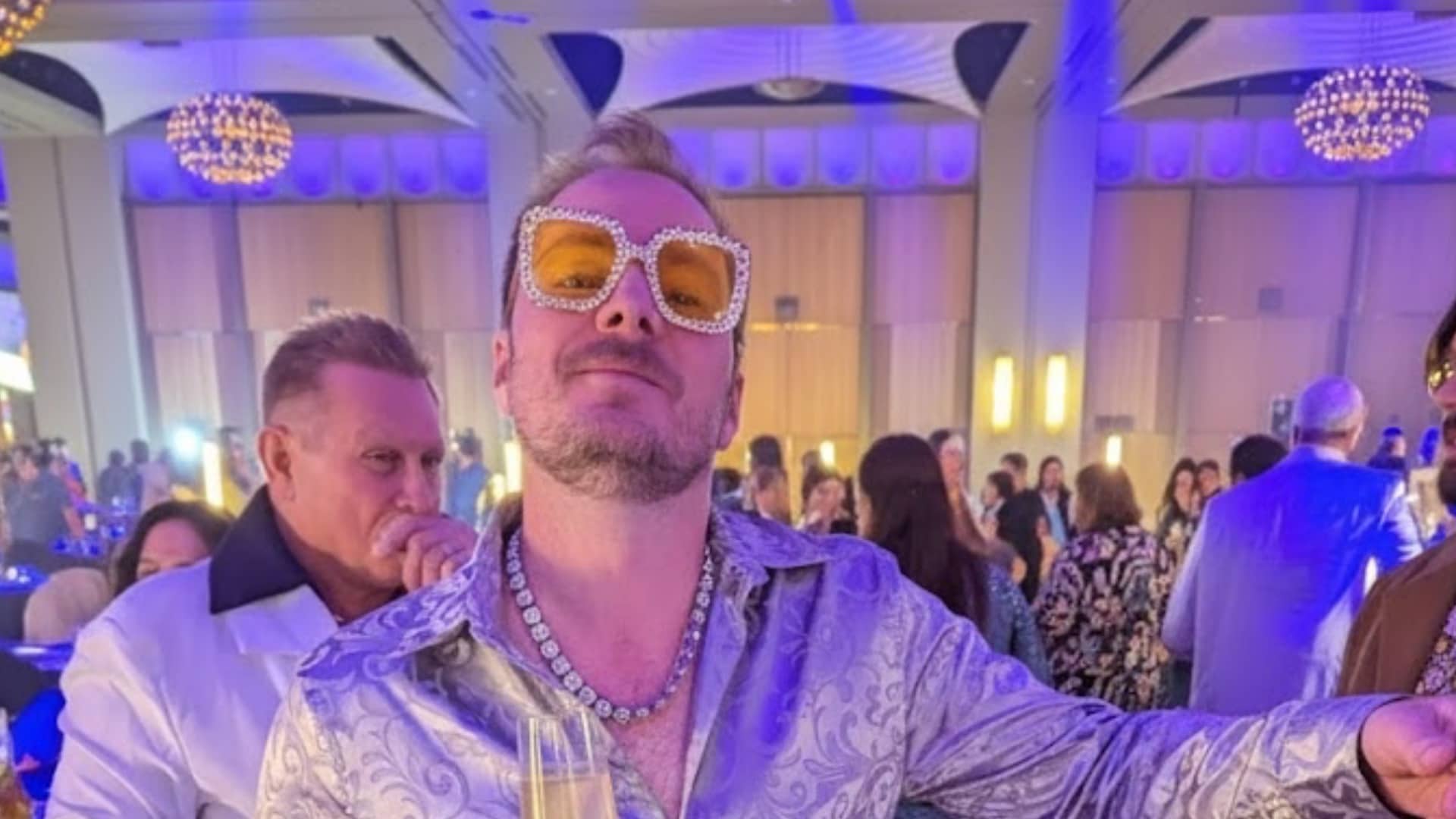 Disco Michael in all his glory